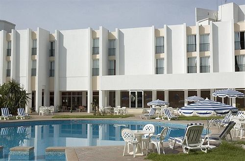 Hotel Golden Tulip Farah Khouribga Exterior foto